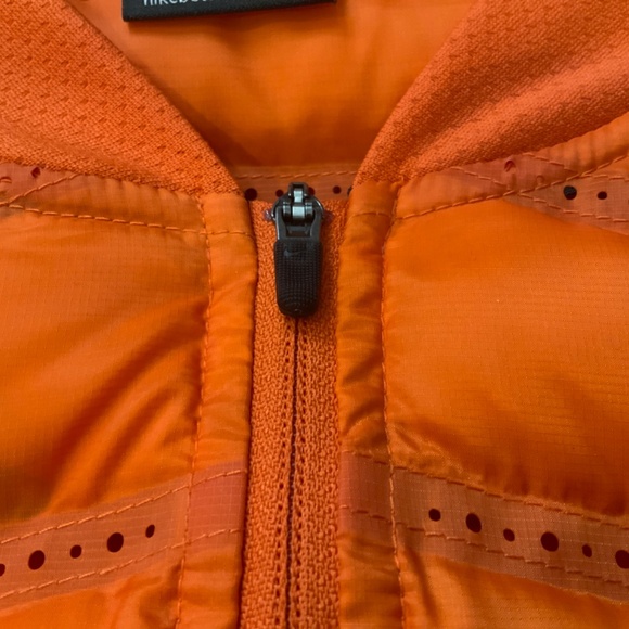 Nike Running Aeroloft 800 Orange Vest XL New Never Worn Without Tags - Picture 6 of 9